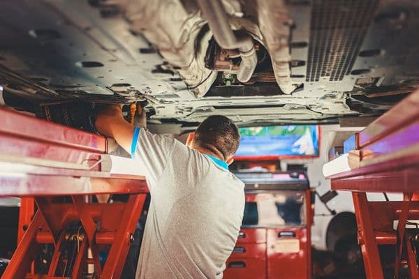 Collision repair service